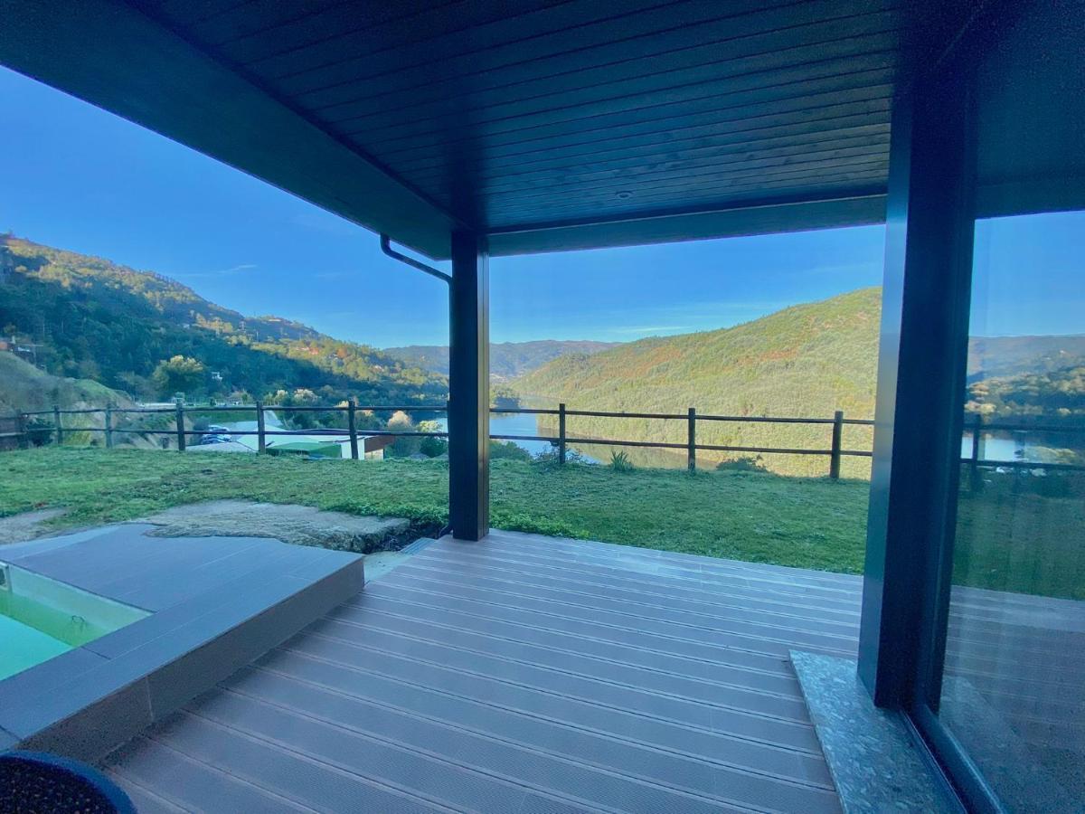 ホテル Dobau Casas ヴィエイラ・ド・ミーニョ エクステリア 写真