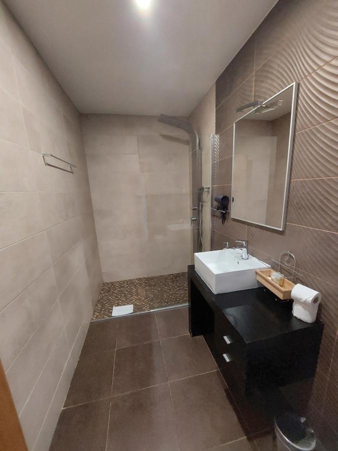 ホテル Dobau Casas ヴィエイラ・ド・ミーニョ エクステリア 写真