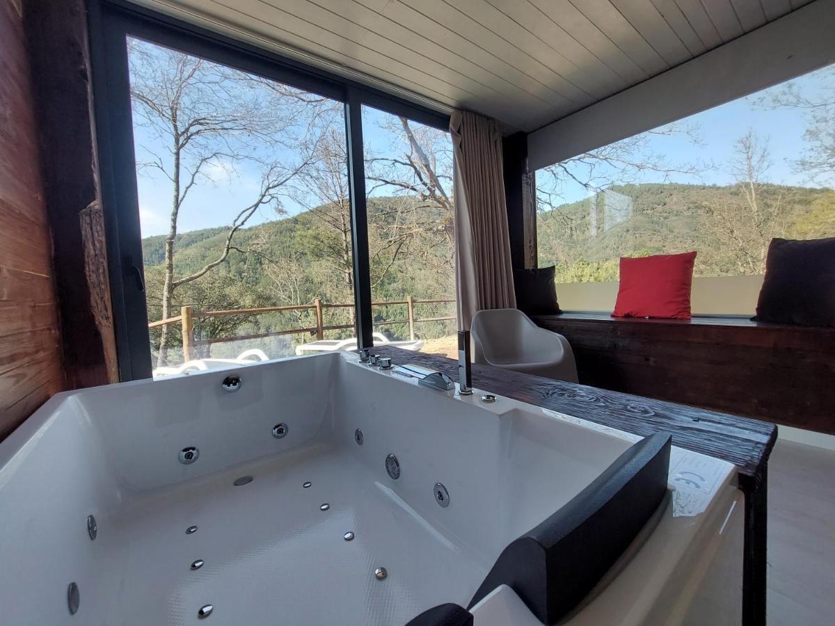 ホテル Dobau Casas ヴィエイラ・ド・ミーニョ エクステリア 写真